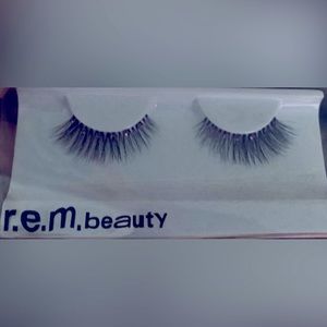 R.E.M. Beauty Thank U, Next Favorite Things Eye Set Faux Crystal Lashes